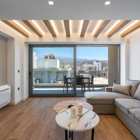 Almy Luxury Apartment