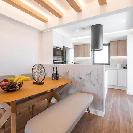 Almy Luxury Apartment *