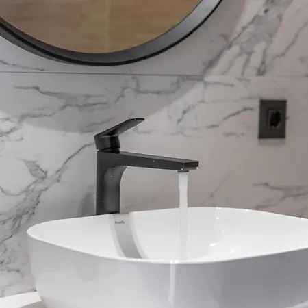 Almy Luxury Apartament *